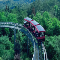 爬山轨道车